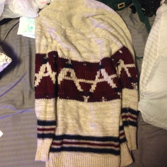 Oversized - Picture 2 of 2