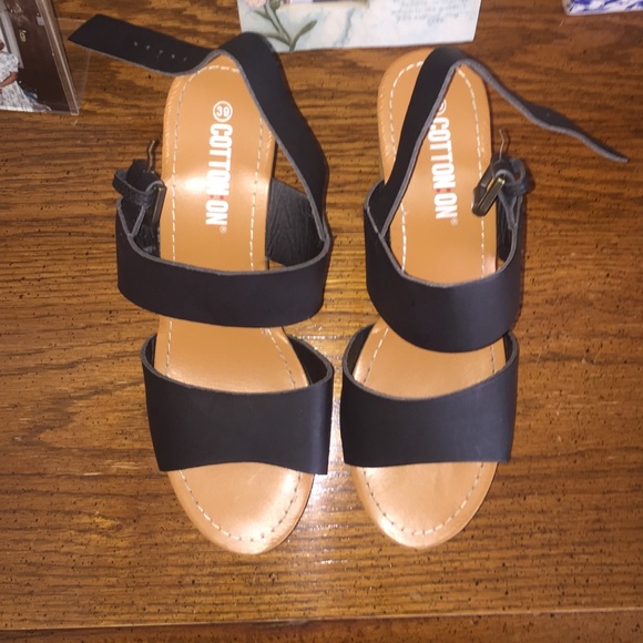 Wooden clog-like heels