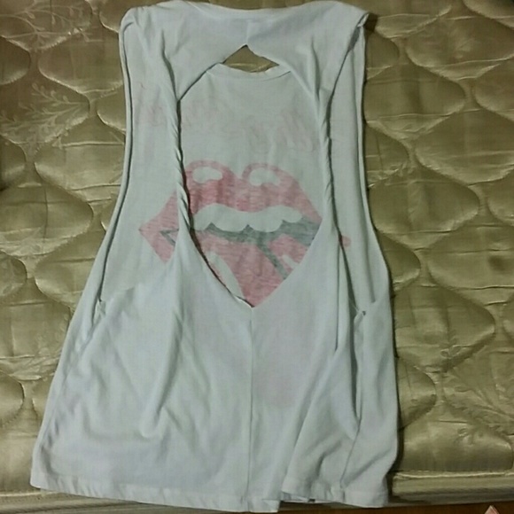 Shirt - Picture 2 of 3