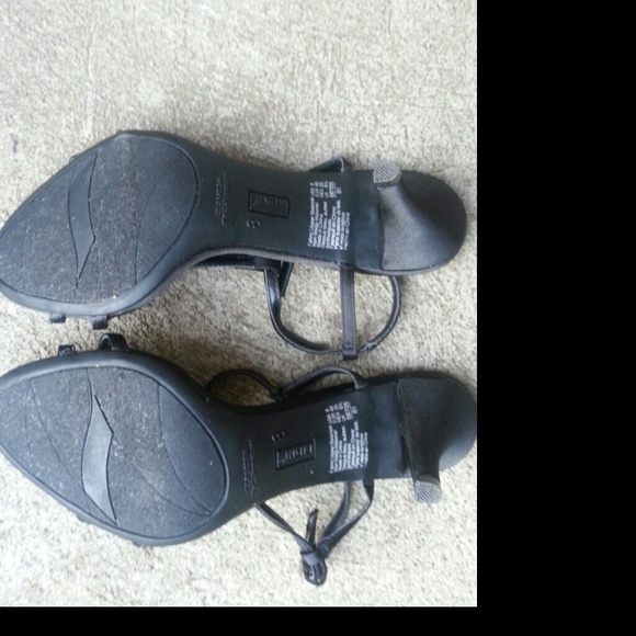 FIONI - Picture 2 of 3