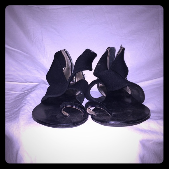 used mk sandals