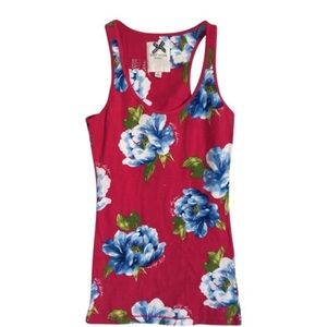 Gilly Hicks red tank top