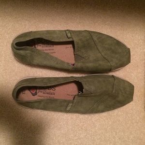 Army Green Bobs