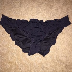 Victoria's Secret black scrunched bottoms
