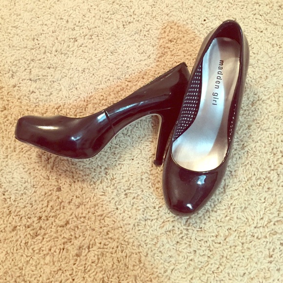 Steve Madden (Madden Girl) Classic Black Heels
