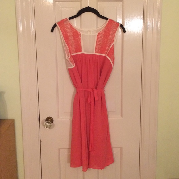 Flowy pink dress - Picture 1 of 2