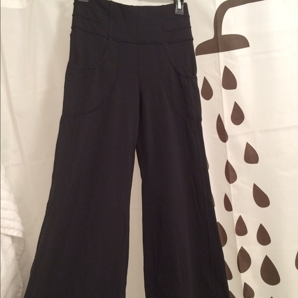 Lululemon wide leg pant