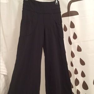 Lululemon wide leg pant