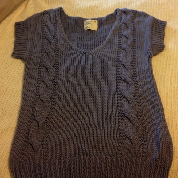 American Eagle sweater