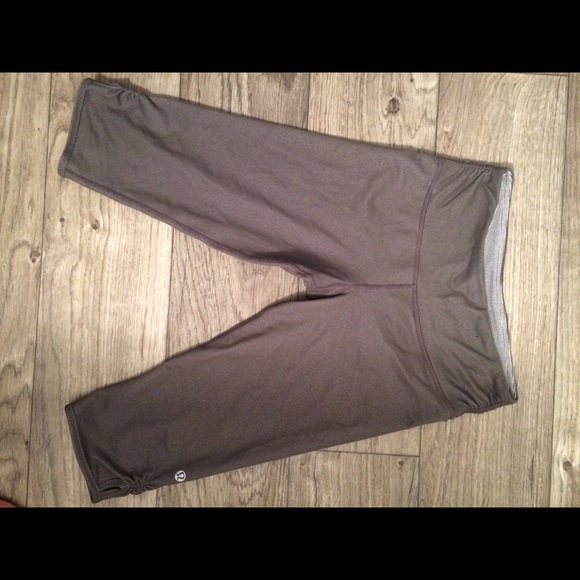 Lululemon pants 4