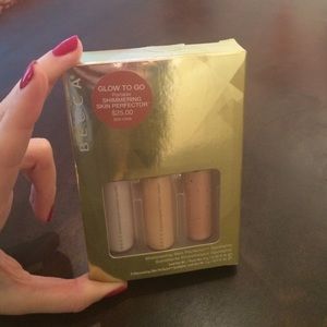 BECCA Glow To Go Shimmering Skin Perfector set
