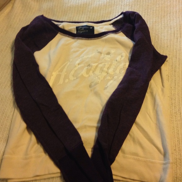 American Eagle sweater