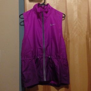 Brand new nike running vest