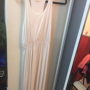White maxi dress