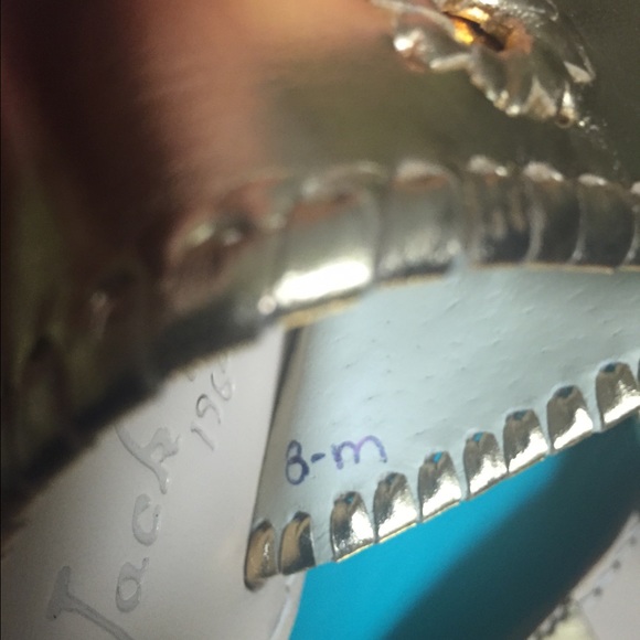 Jack Rogers gold *SOLD* - Picture 3 of 4