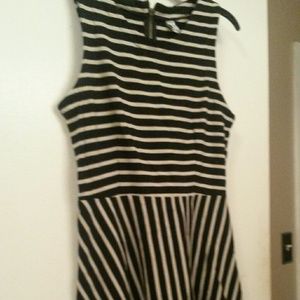 Old Navy adorable dress