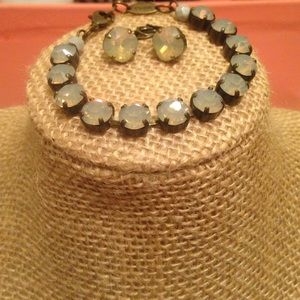 SABIKA EARRINGS AND BRACELET