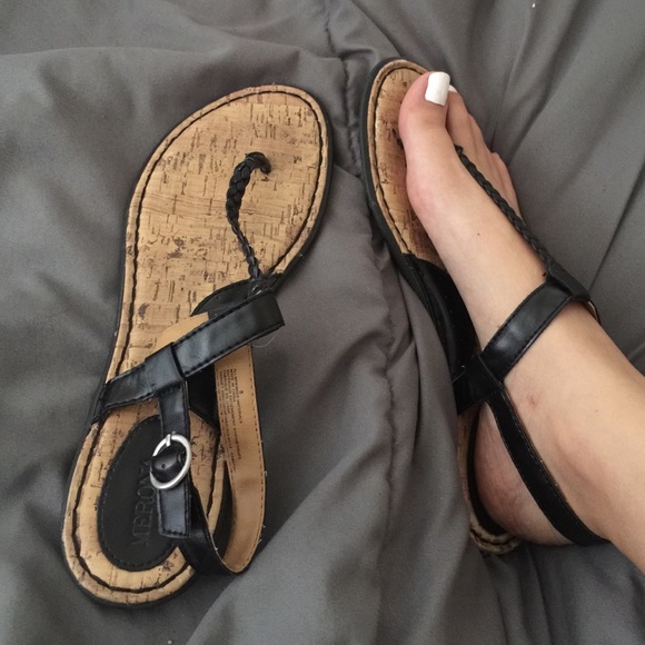 Sandals - Picture 2 of 2