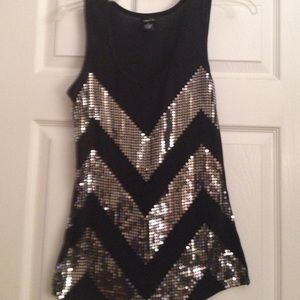Black and silver chevron tank