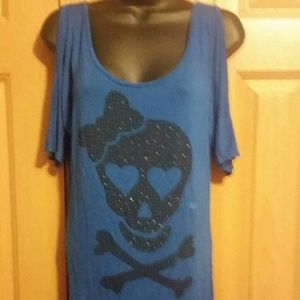 Fun pretty skull top with cut out shoulders