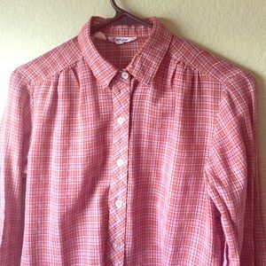 Your new favorite vintage plaid shirt 🍂