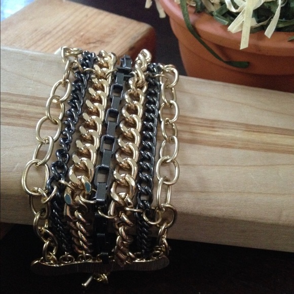 Multi-chain two tone bracelet - Picture 4 of 4