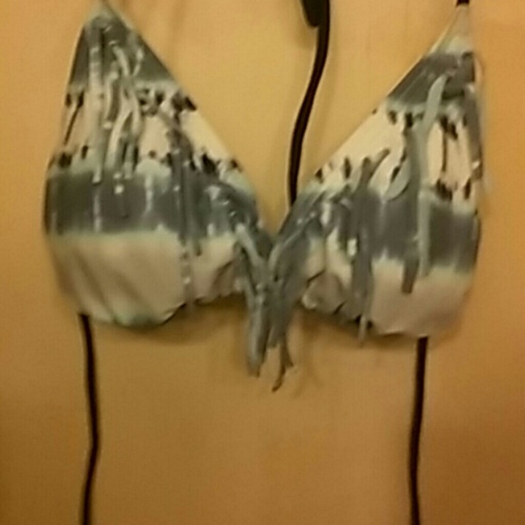 Bathing suit - Picture 2 of 3