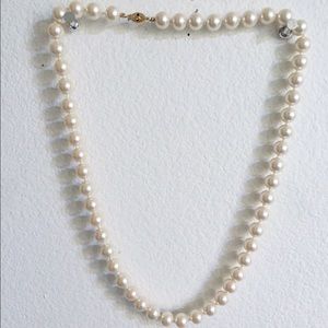 Pearl necklace