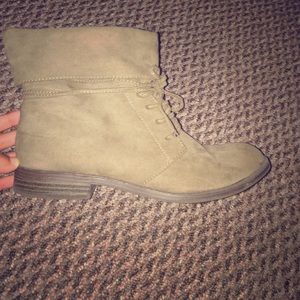 American Eagle Outfitters ankle boots.