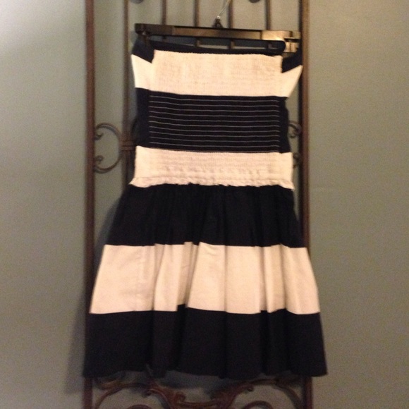 Abercrombie and Fitch sz  xsm - Picture 2 of 3