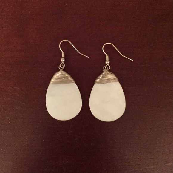 White shell earrings