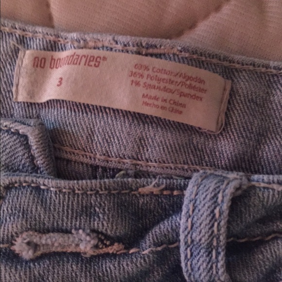 Shorts - Picture 4 of 4