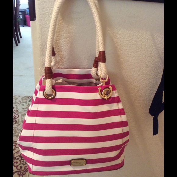 Michael Kors Handbags - PRICE DROP!!! Michael Kors Marina Grab Bag