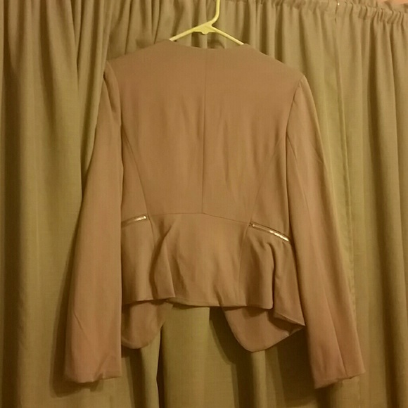 Blazer - Picture 2 of 3