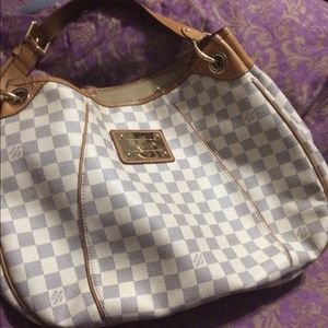 Retired damier  galleria hobo