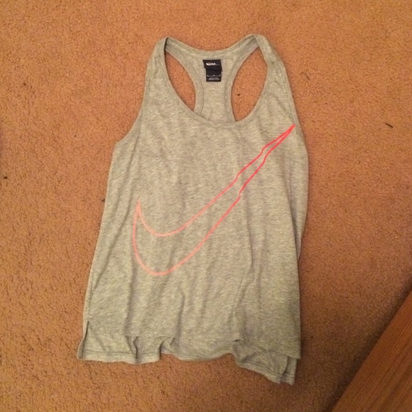 Bran new Nike shirt!