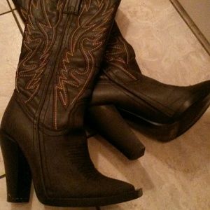 Super sexy cow girl boots
