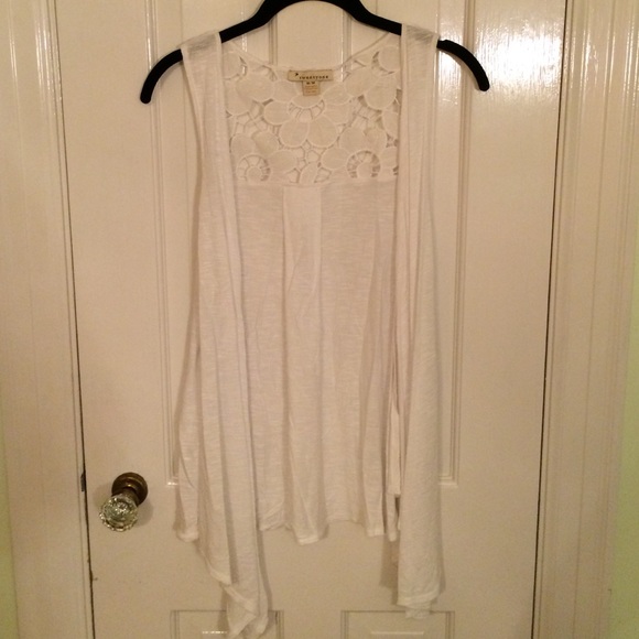 White sleeveless cardigan