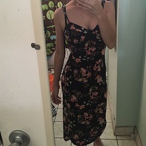 Cute floral dress 💛