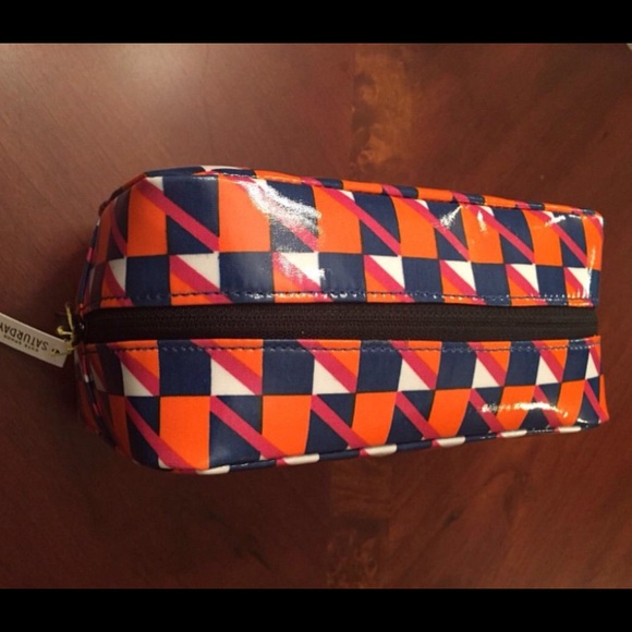 Saturday Boxy Cosmetic Case - Picture 2 of 2