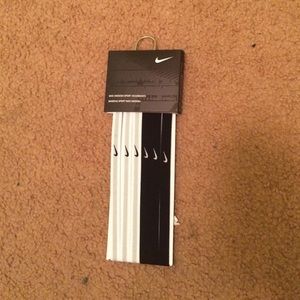 Bran new Nike headbands!