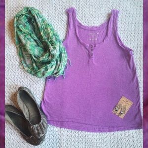 OUTFIT American Eagle Feather Light Tee & Scarf ☁️