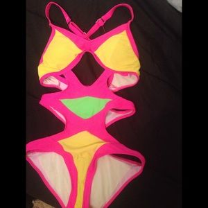 Bathing suit