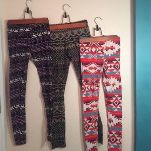 3 pairs of tribal printed leggings