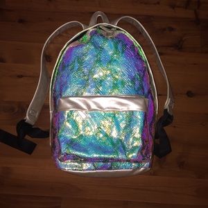 Mermaid backpack!!! 🐬