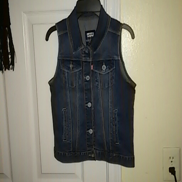 Levi vest