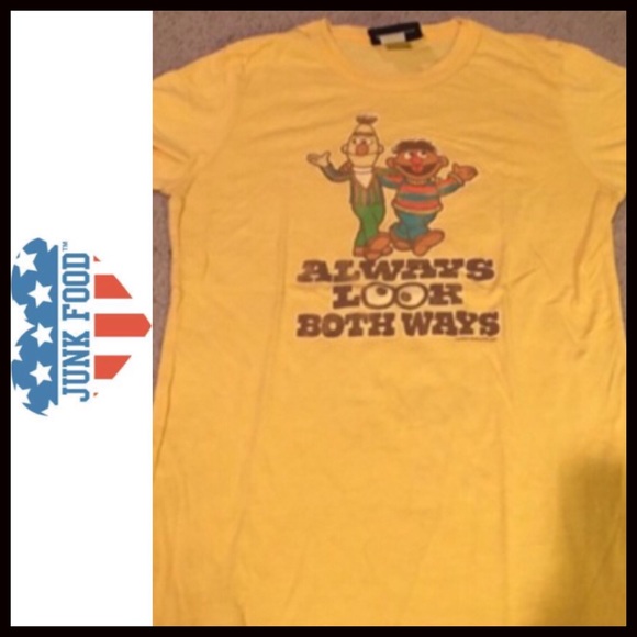 JUNK FOOD BERT & ERNIE YELLOW SESAME STREET TSHIRT