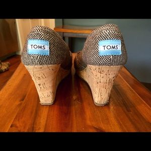 Toms Wedges