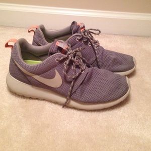 Nike Roshe Runs