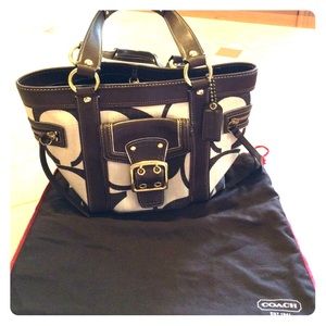 Coach big C handbag